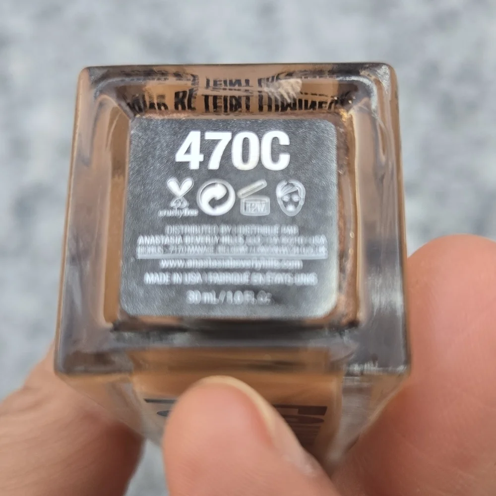 Anastasia Beverly Hills Medium Coverage Natural Finish Luminous Foundation 470c